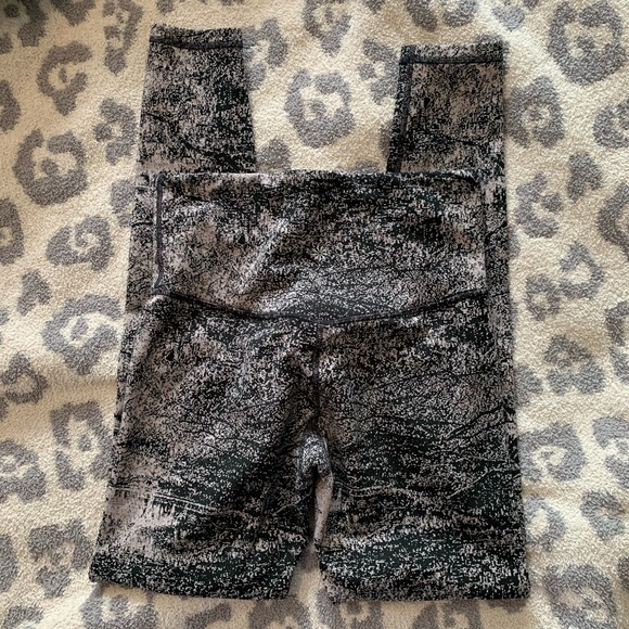 Athleta high rise textured elation leggings - Picture 2 of 4